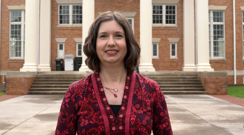 Elizabeth Perry-Sizemore to become new dean of the college, effective July 1
