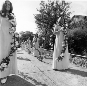 After the junior class took a vote, several girls were chosen to carry the “daisy chain” at the Commencement Ceremony. The girls hand wove the chain together from ivy and daisies. Photos from MC Archives.