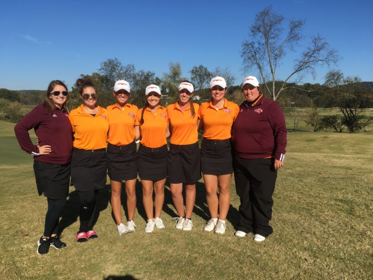 Maryville College Golf Team is on par