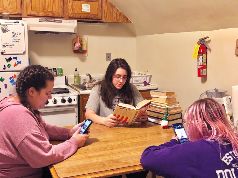 Stepping off social media: More life, less anxiety