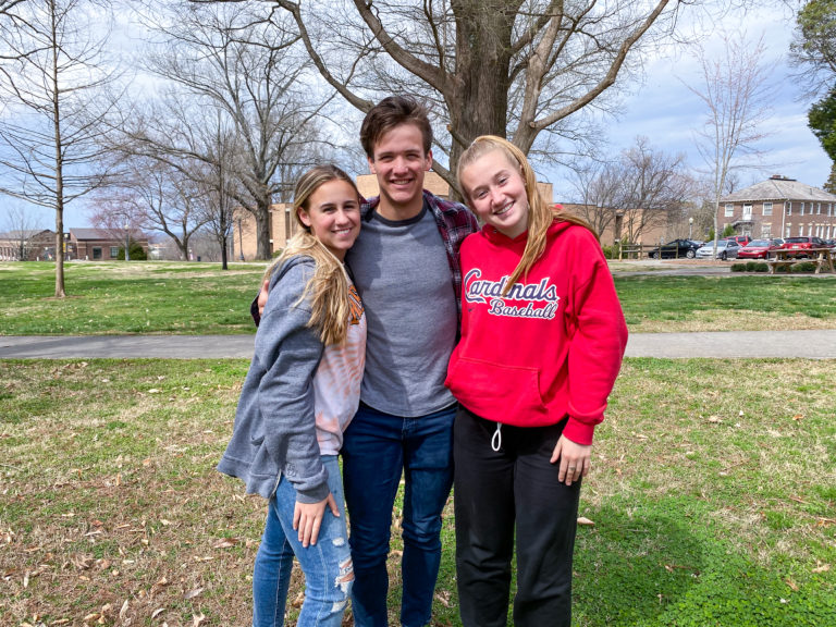 Transitional weather fashion—what students are wearing on campus.
